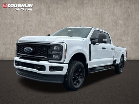 Used 2024 Ford F250 XL w/ STX Appearance Package image 3