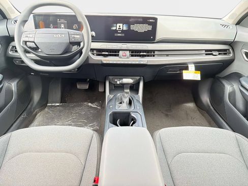 New 2026 Kia K4 FWD image 13