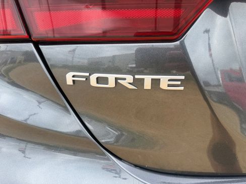 Used 2024 Kia Forte LXS FWD image 35