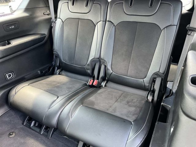 Used 2023 Jeep Grand Cherokee L Altitude AWD/4WD image 21