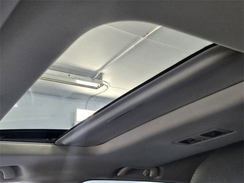 Used 2023 MAZDA CX-9 Touring image 11