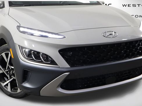Used 2023 Hyundai Kona Limited FWD image 50
