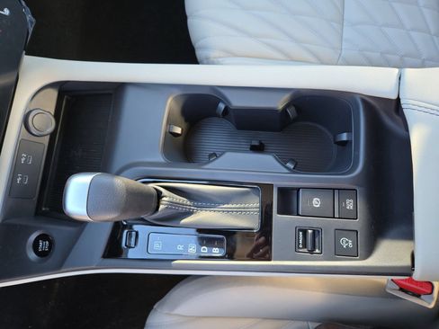 New 2026 Nissan Sentra SL w/ Floor Mat Package FWD image 22