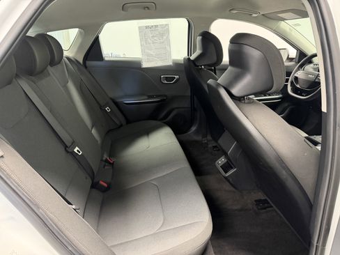 Used 2025 Kia K4 FWD image 21