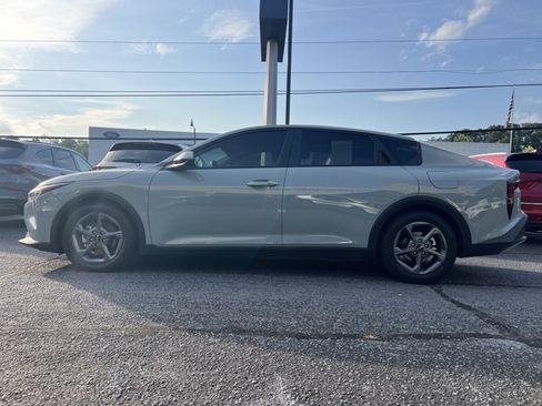 Used 2025 Kia K4 FWD image 2