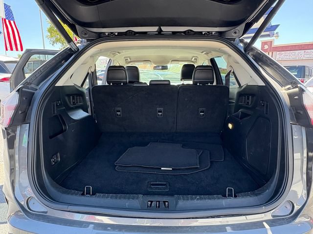 Used 2022 Ford Edge Titanium AWD/4WD image 18