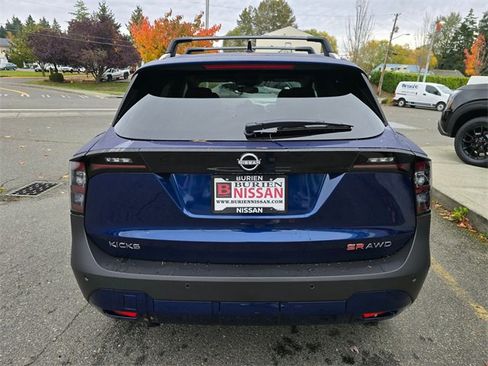 New 2026 Nissan Kicks SR w/ Cold Weather Package image 7
