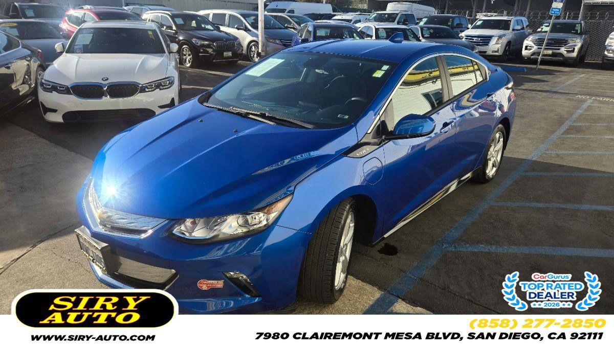 Used 2017 Chevrolet Volt LT FWD image 1