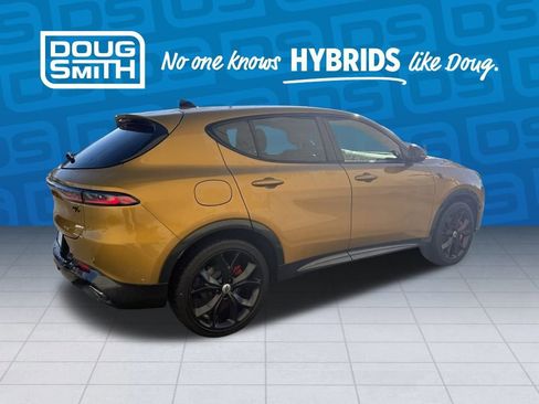 Used 2024 Dodge Hornet R/T image 4