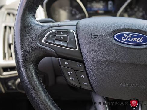 Used 2018 Ford Focus SEL w/ Cold Weather Package FWD image 24