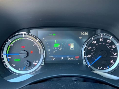 Used 2024 Toyota Highlander XLE image 24