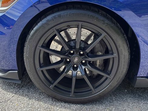 Used 2016 Ford Mustang Shelby GT350 w/ Track Package RWD image 9