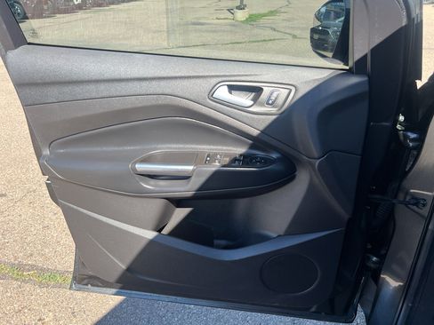 Used 2019 Ford Escape SEL AWD/4WD image 23