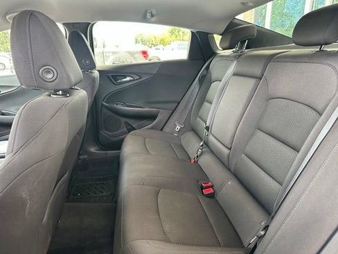 Used 2017 Chevrolet Malibu LS w/ LPO, Convenience Package 1 FWD image 15