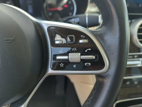 Used 2022 Mercedes-Benz GLC 300 image 23
