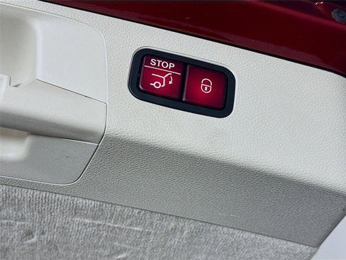 Used 2021 Mercedes-Benz E 450 4MATIC All-Terrain Wagon image 26