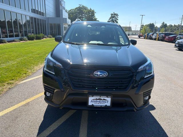 Used 2024 Subaru Forester Premium AWD/4WD image 2
