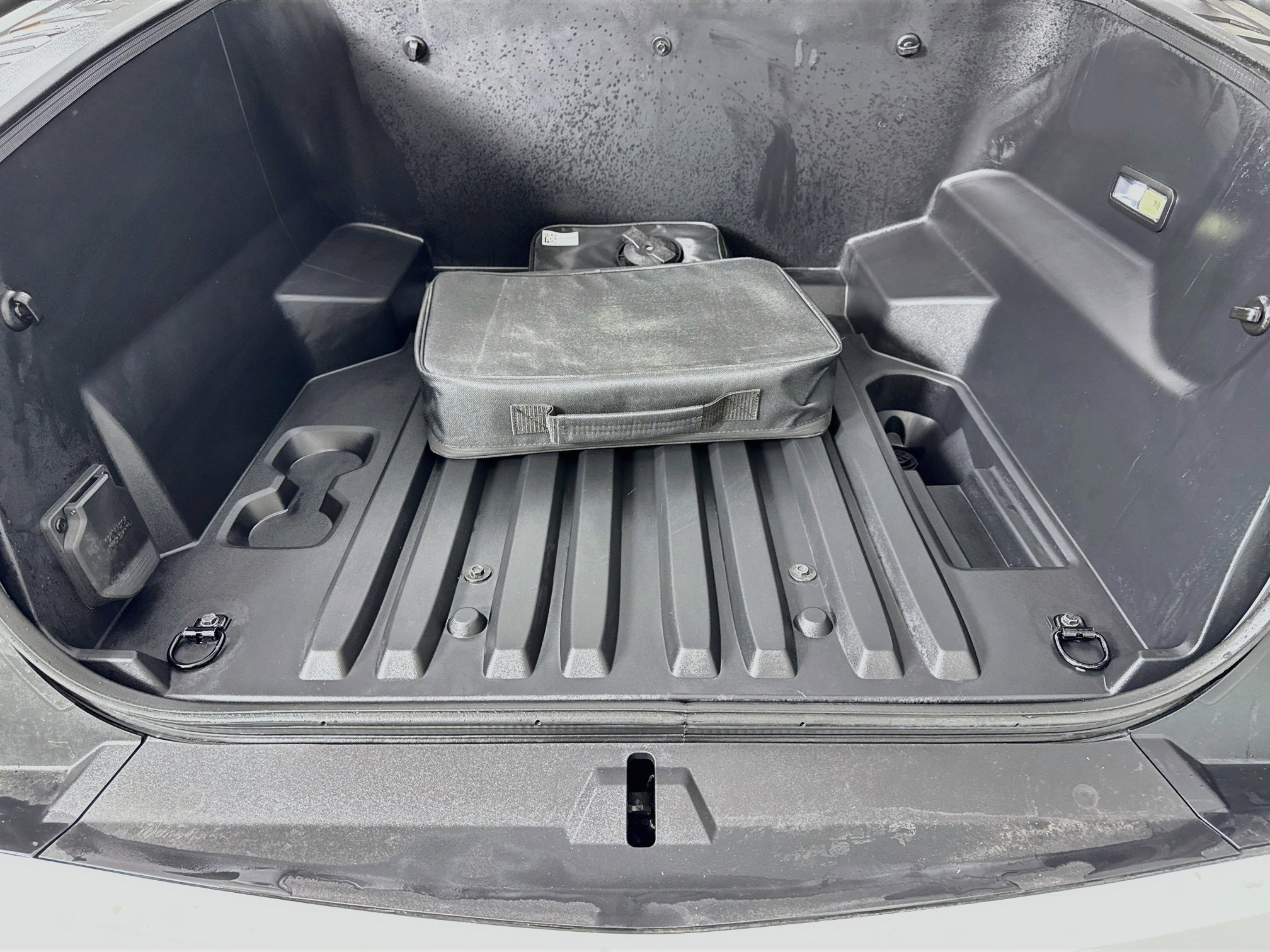 Used 2024 Chevrolet Silverado EV RST AWD/4WD image 33