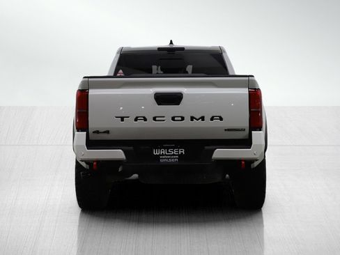 Used 2024 Toyota Tacoma TRD Off-Road w/ TRD Off Road Premium Package AWD/4WD image 4