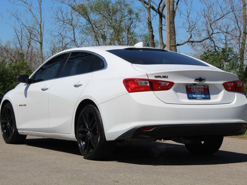 Used 2018 Chevrolet Malibu LT w/ Redline Edition image 5