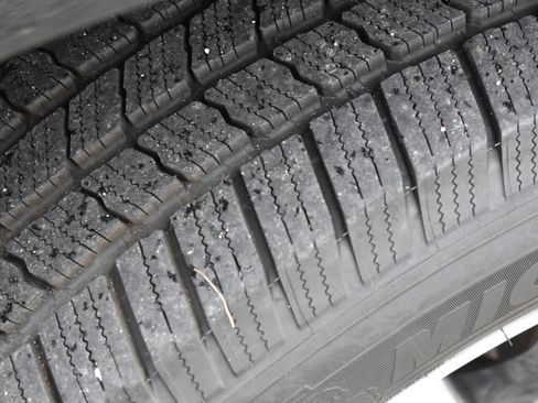 Used 2019 RAM 1500 Laramie image 11