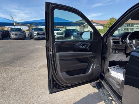 Certified 2021 Chevrolet Suburban Z71 AWD/4WD image 11
