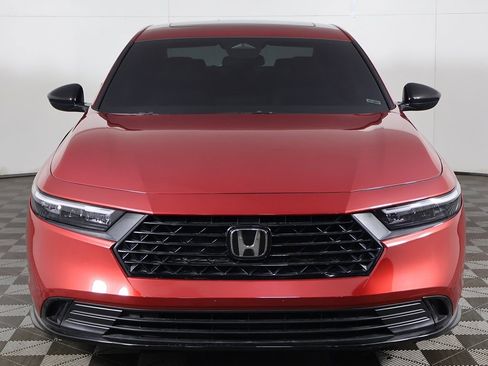 Used 2024 Honda Accord Sport image 11