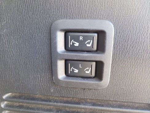 Used 2020 Nissan Armada SL w/ Premium Package image 11