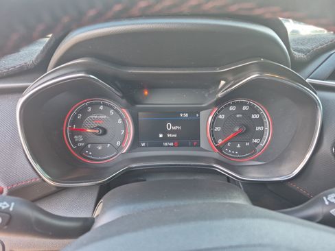 Used 2022 Chevrolet TrailBlazer RS w/ Sun and Liftgate Package FWD image 10