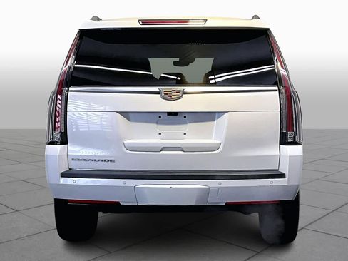 Used 2019 Cadillac Escalade Luxury image 5