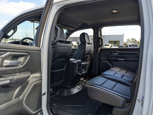 Used 2023 RAM 1500 Laramie image 44