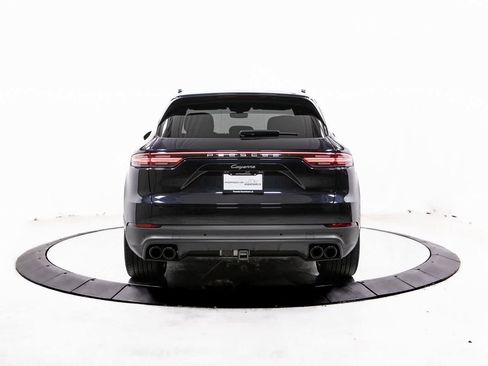 Certified 2023 Porsche Cayenne Platinum Edition w/ Assistance Package image 6