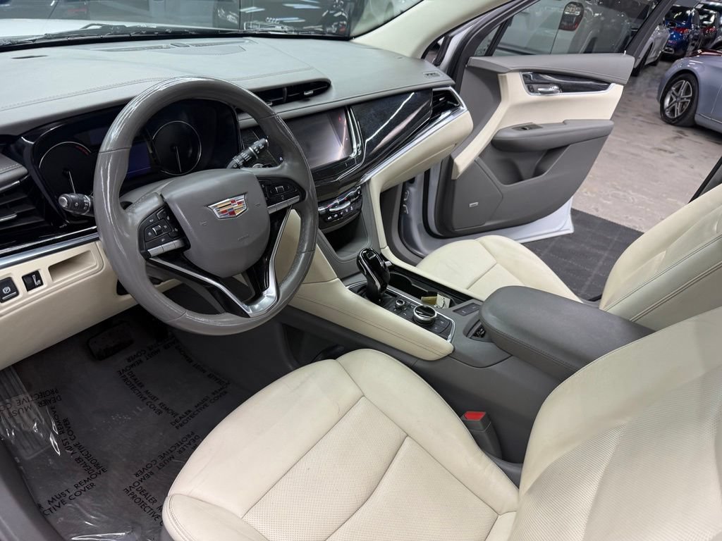 Used 2020 Cadillac XT6 Premium Luxury FWD image 31