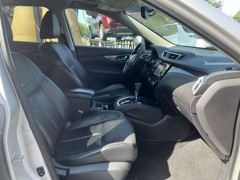 Used 2015 Nissan Rogue SL w/ SL Premium Package AWD/4WD image 16