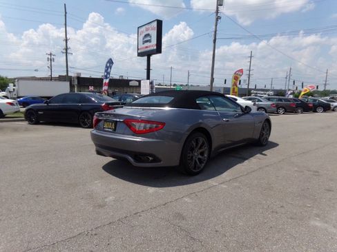Used 2015 Maserati GranTurismo Convertible image 9