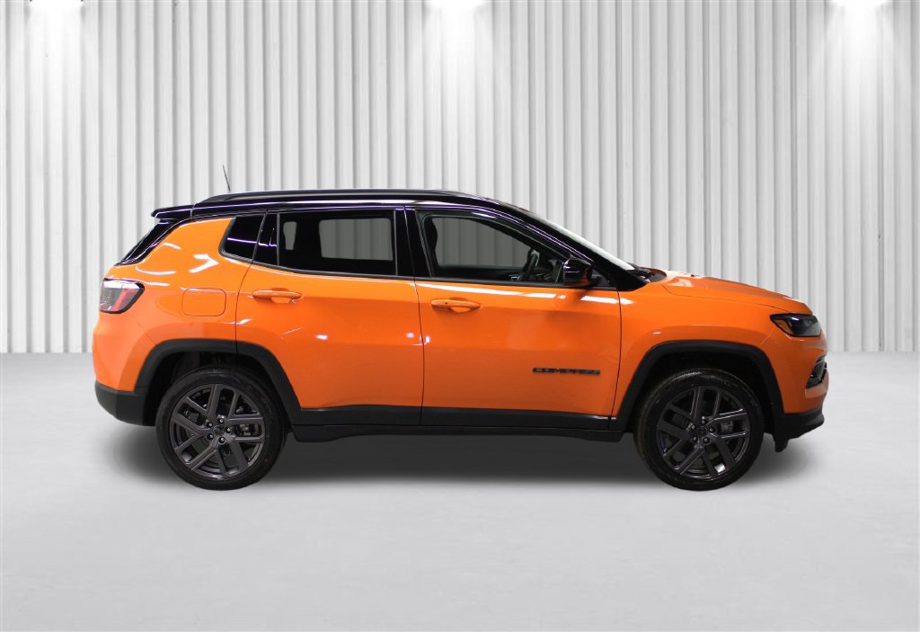 New 2026 Jeep Compass Limited AWD/4WD image 2