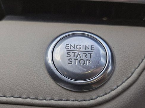 Used 2024 Lincoln Nautilus Premier image 28