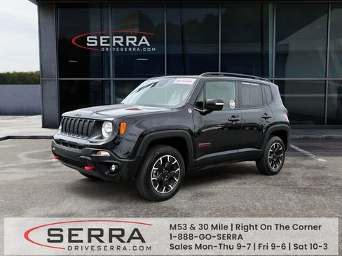 Used 2023 Jeep Renegade Trailhawk AWD/4WD image 1