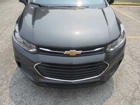 Used 2019 Chevrolet Trax LS FWD image 23
