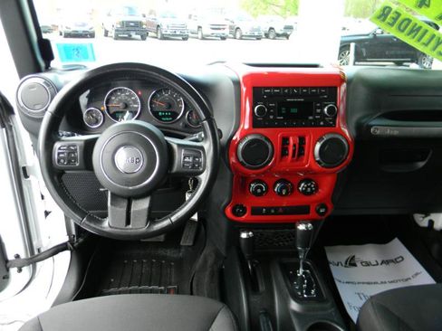 Used 2017 Jeep Wrangler Unlimited Sport w/ Quick Order Package 24S image 17