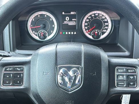 Used 2018 RAM 1500 Express image 31