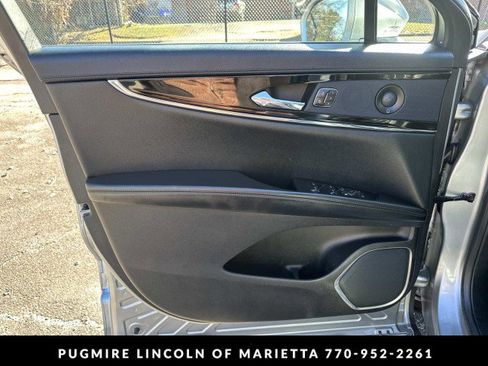 Used 2021 Lincoln Nautilus Reserve w/ Cargo Utility Package image 10