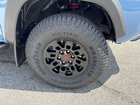 Used 2018 Toyota Tacoma TRD Pro AWD/4WD image 13