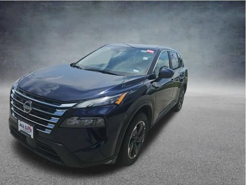 Used 2025 Nissan Rogue SV FWD image 3