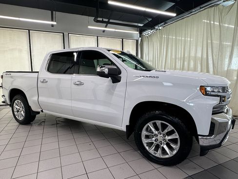 Used 2020 Chevrolet Silverado 1500 LTZ w/ LTZ Premium Package image 3