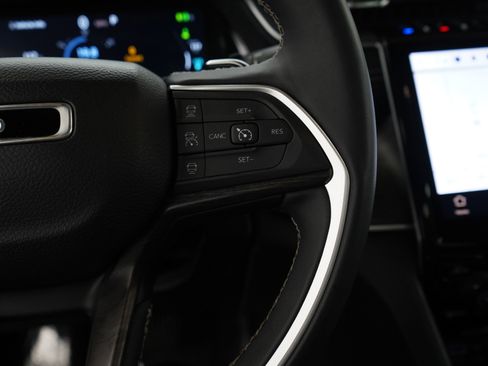 Used 2024 Jeep Grand Cherokee Limited 4xe image 24