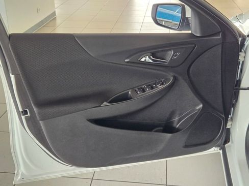 Used 2024 Chevrolet Malibu LT FWD image 17