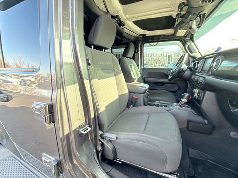 Used 2021 Jeep Gladiator Overland w/ Dual Top Group image 25