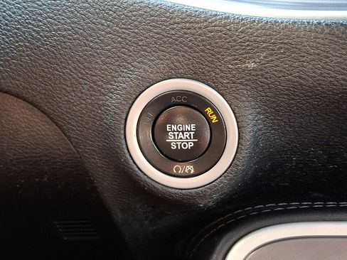 Used 2022 Dodge Challenger R/T RWD image 27