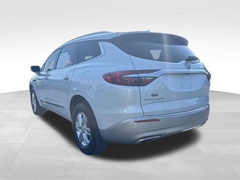 Used 2020 Buick Enclave Essence w/ Sound and Sites Package FWD image 3